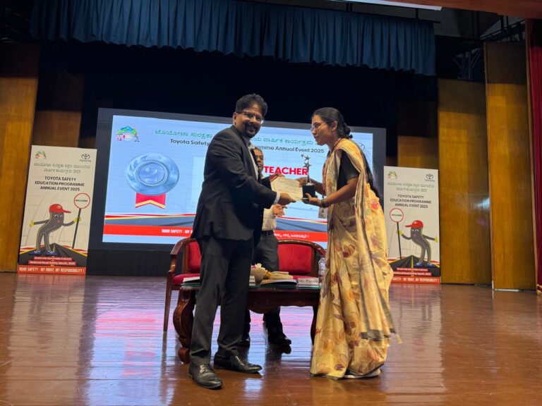 टोयोटा किर्लोस्कर मोटर ने बैंगलोर में वार्षिक टोयोटा सुरक्षा शिक्षा कार्यक्रम के दूसरे वर्ष का समापन किया, देश भर में सड़क सुरक्षा जागरूकता अभियान जारी