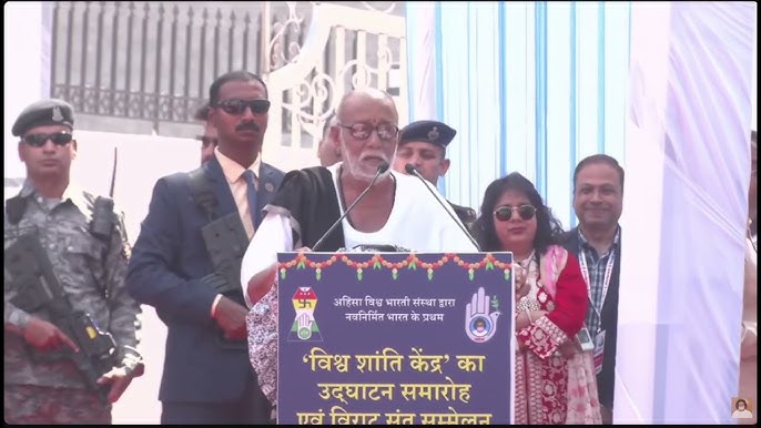 दिल्ली में राम कथा का आयोजन करेंगे आध्यात्मिक गुरु मोरारी बापू